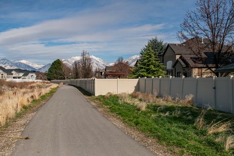 Tiny photo for 3116 W CURRENT CREEK DR S, South Jordan, UT 84095 (MLS # 2141407)