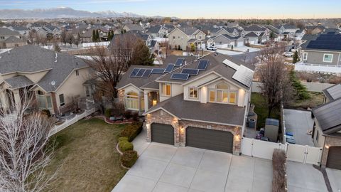 Tiny photo for 3116 W CURRENT CREEK DR S, South Jordan, UT 84095 (MLS # 2141407)