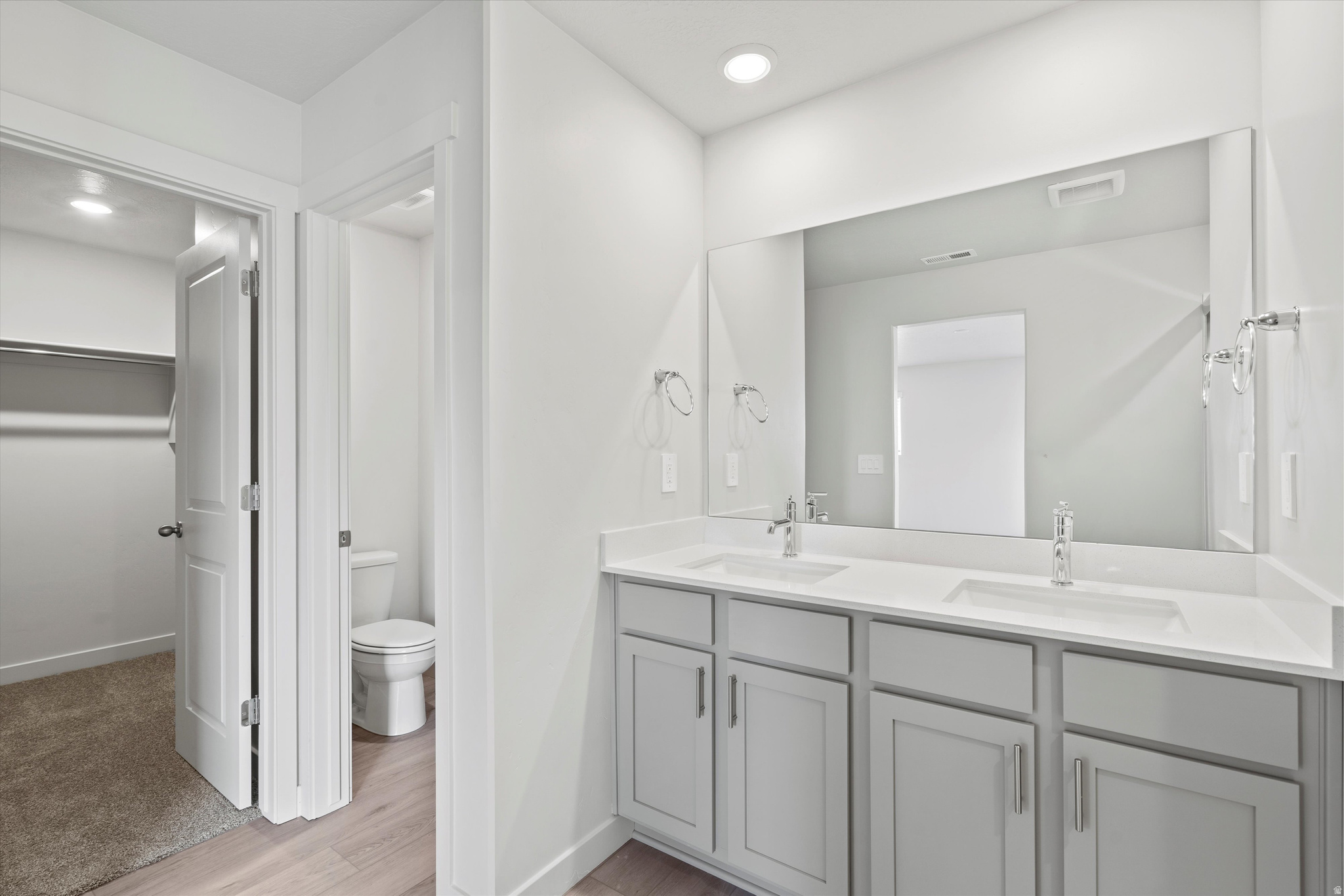 VISTA MEADOWS - Residential