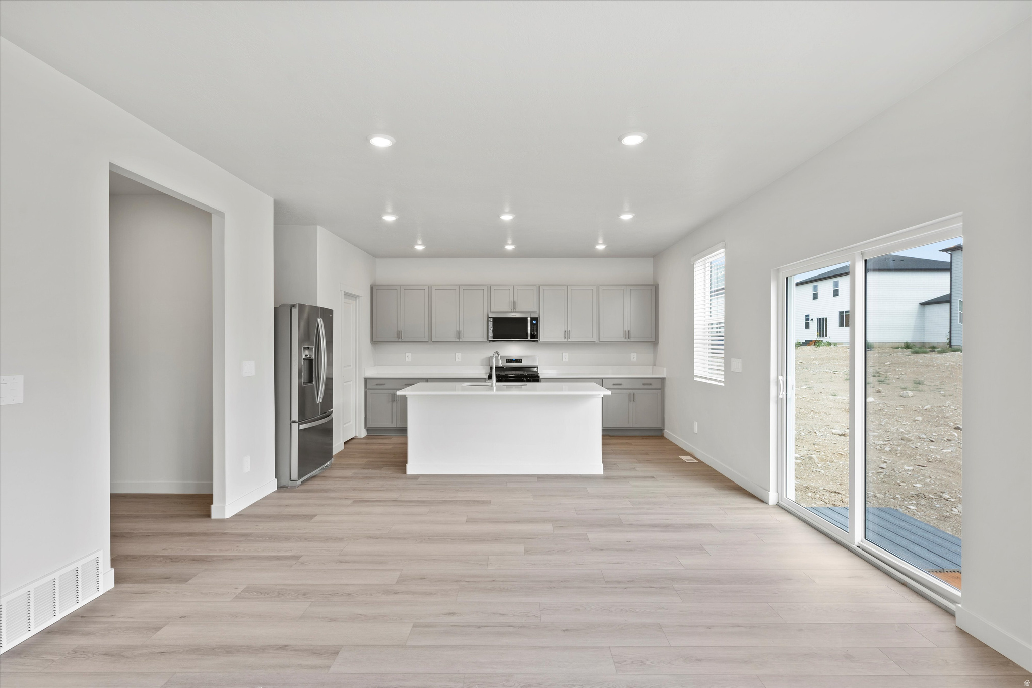 VISTA MEADOWS - Residential