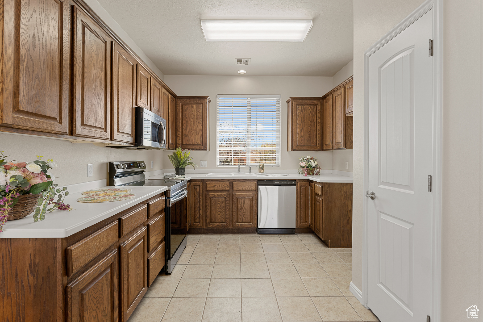 2929 E Blackstone Cir, Washington, Utah image 11
