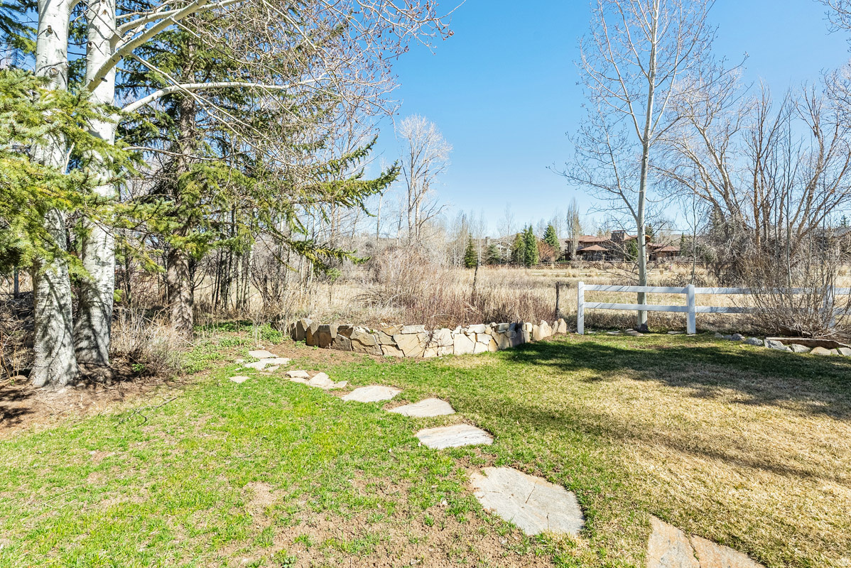 SNYDERS MILL SUBDIVISION - Residential