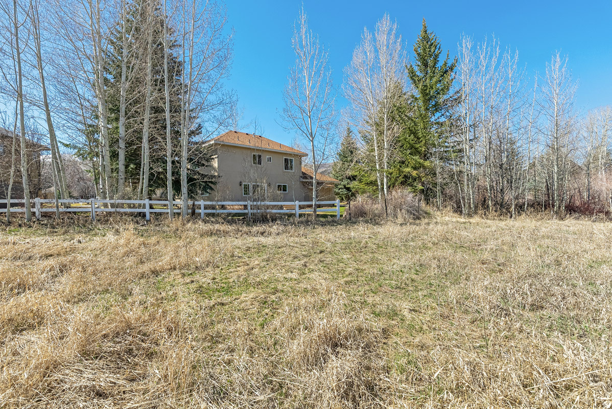 SNYDERS MILL SUBDIVISION - Residential