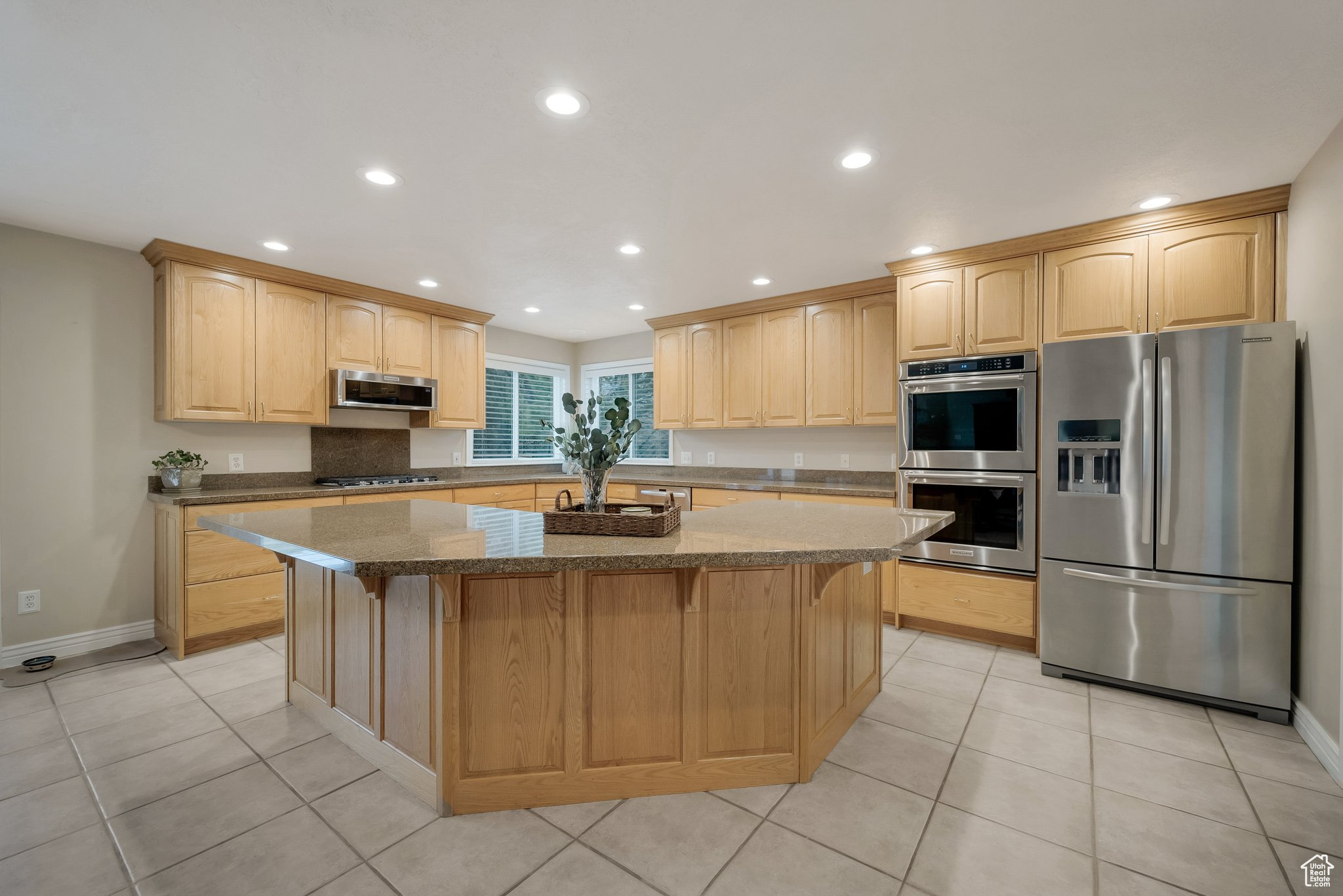 DRY CREEK ESTATES - Residential