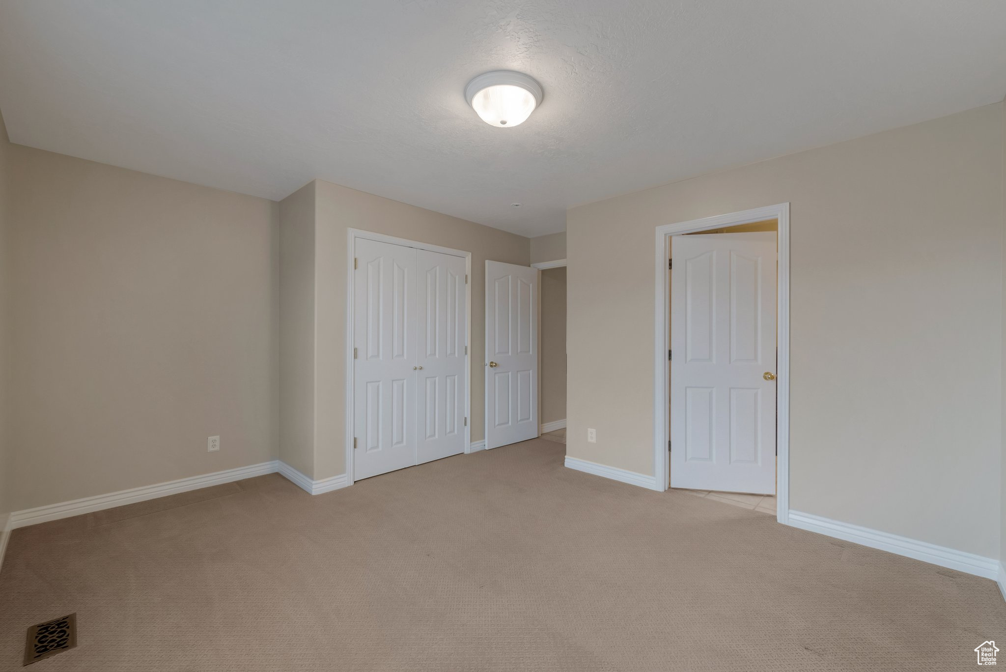 DRY CREEK ESTATES - Residential