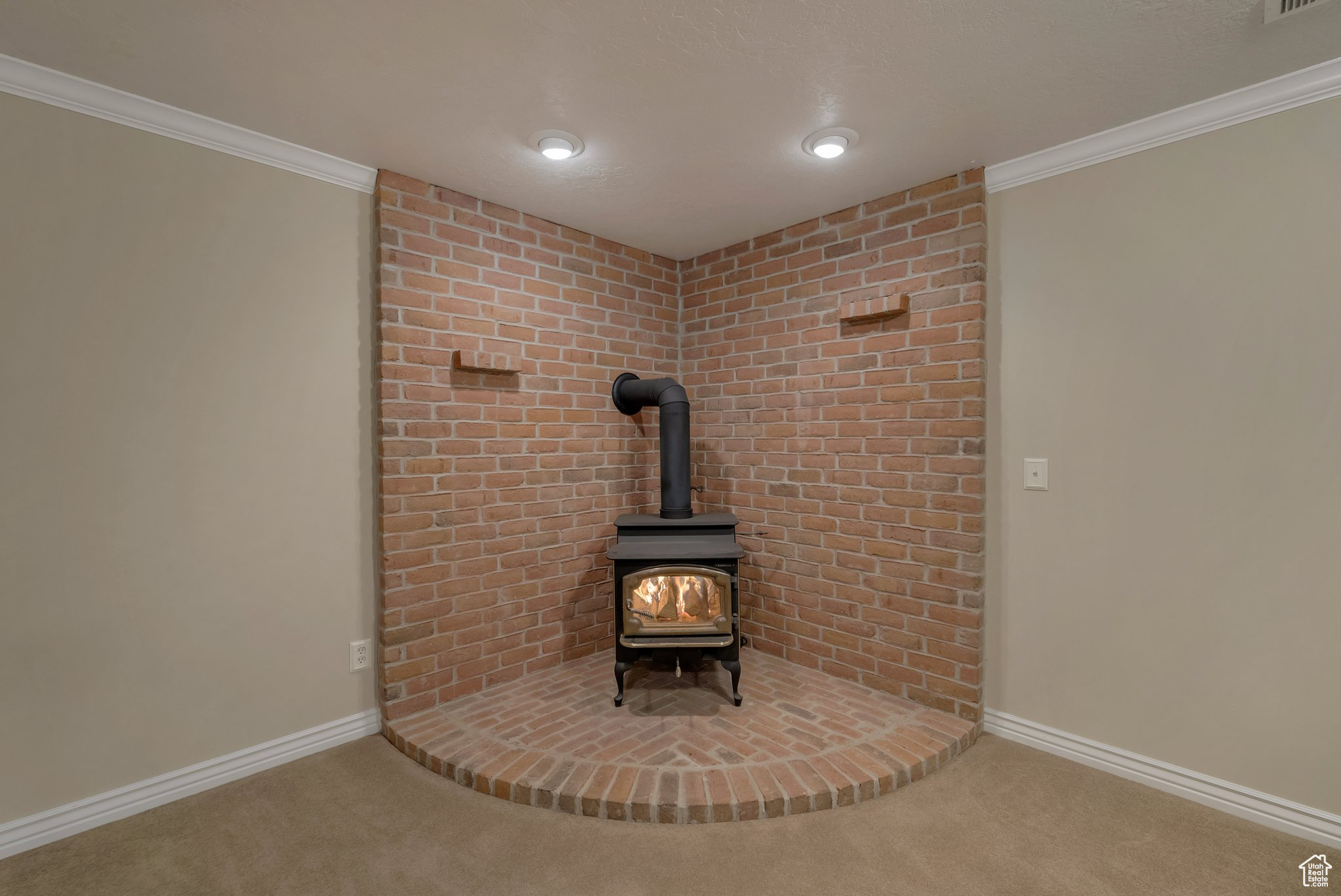 DRY CREEK ESTATES - Residential
