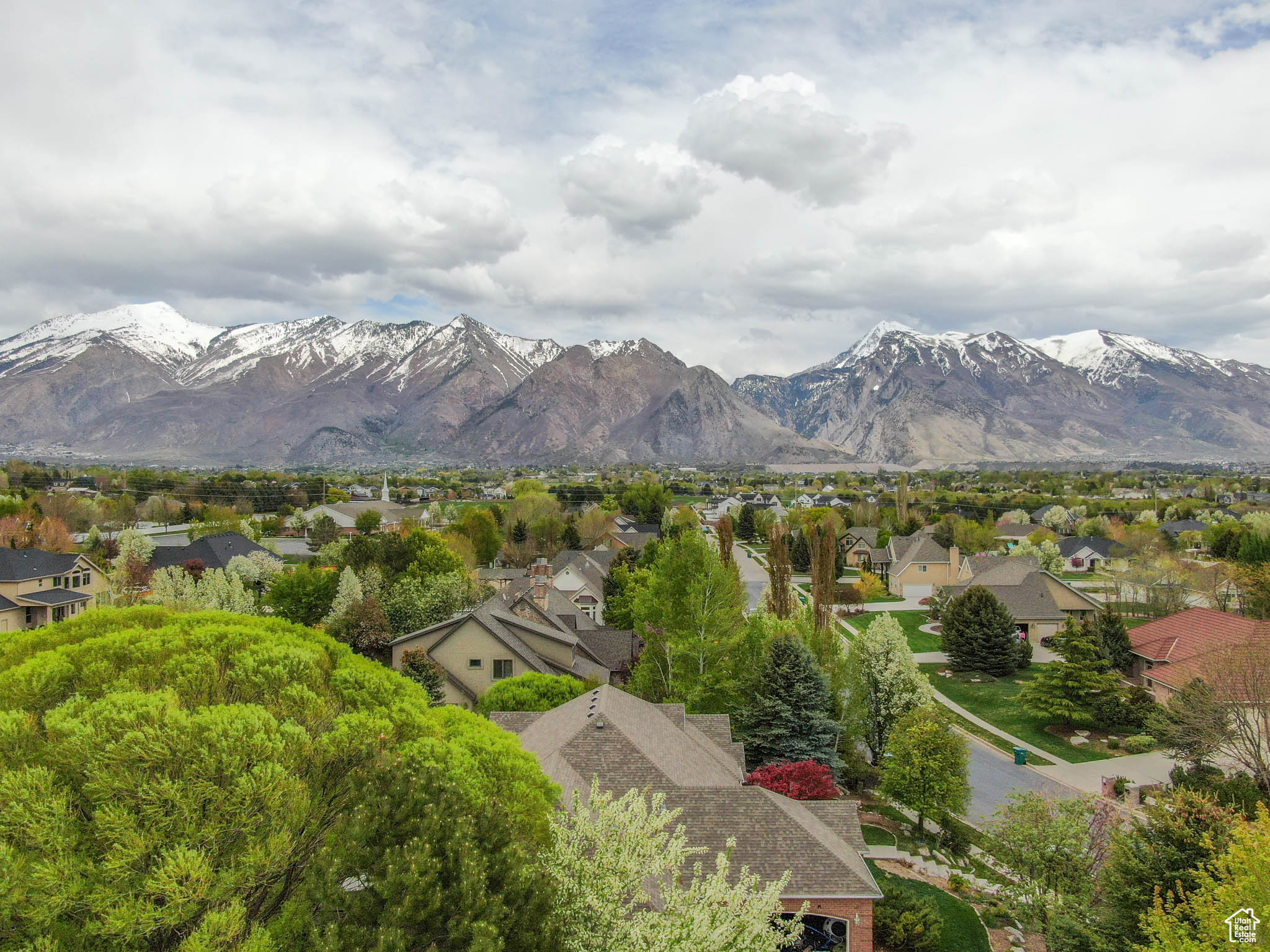 DRY CREEK ESTATES - Residential