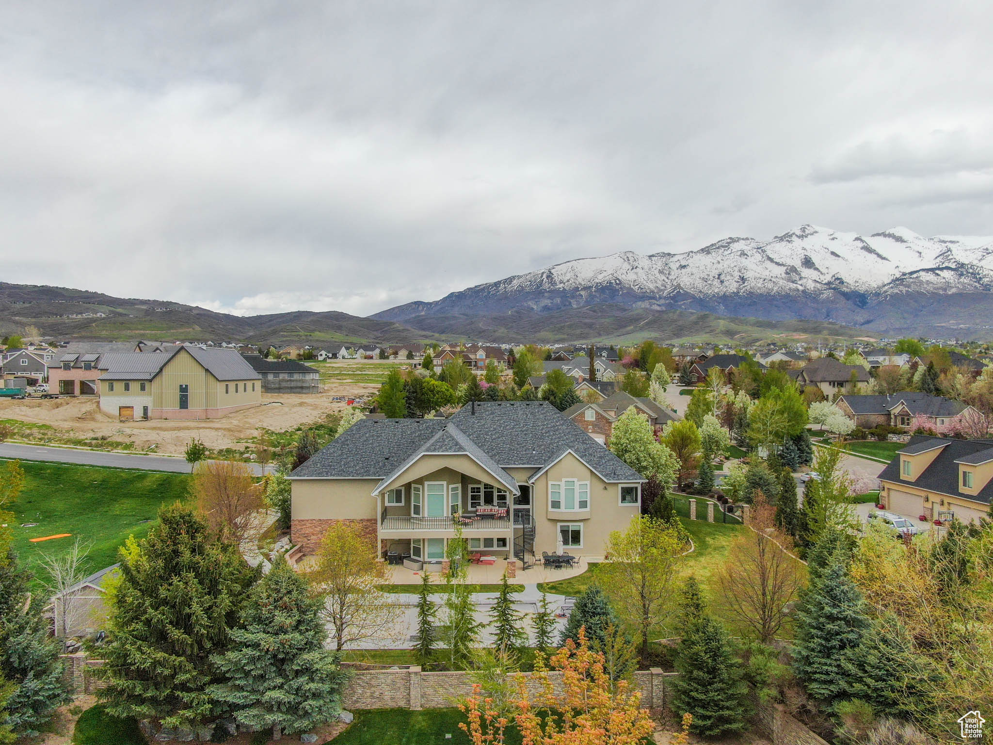 DRY CREEK ESTATES - Residential