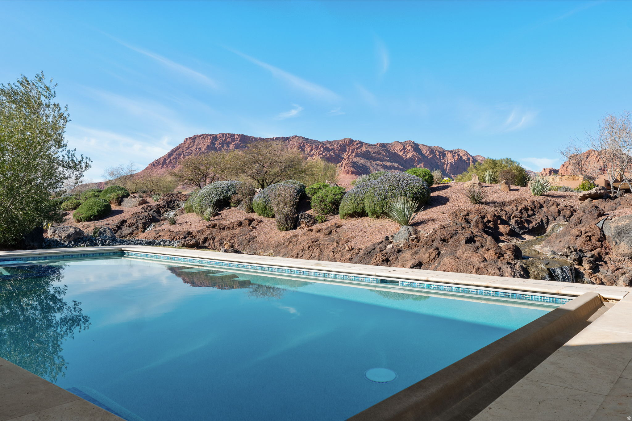THE RESERVE AT ENTRADA - Residential