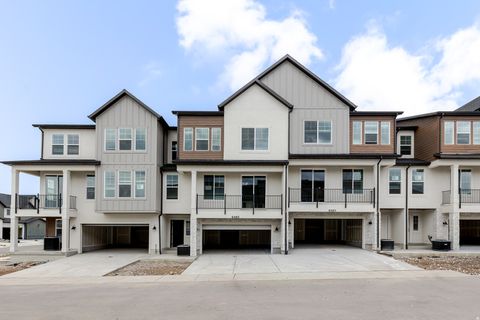 Townhouse For Sale - 6493 W Evans Creek Cv #3060<br/> Salt Lake County, Herriman, UT 84096