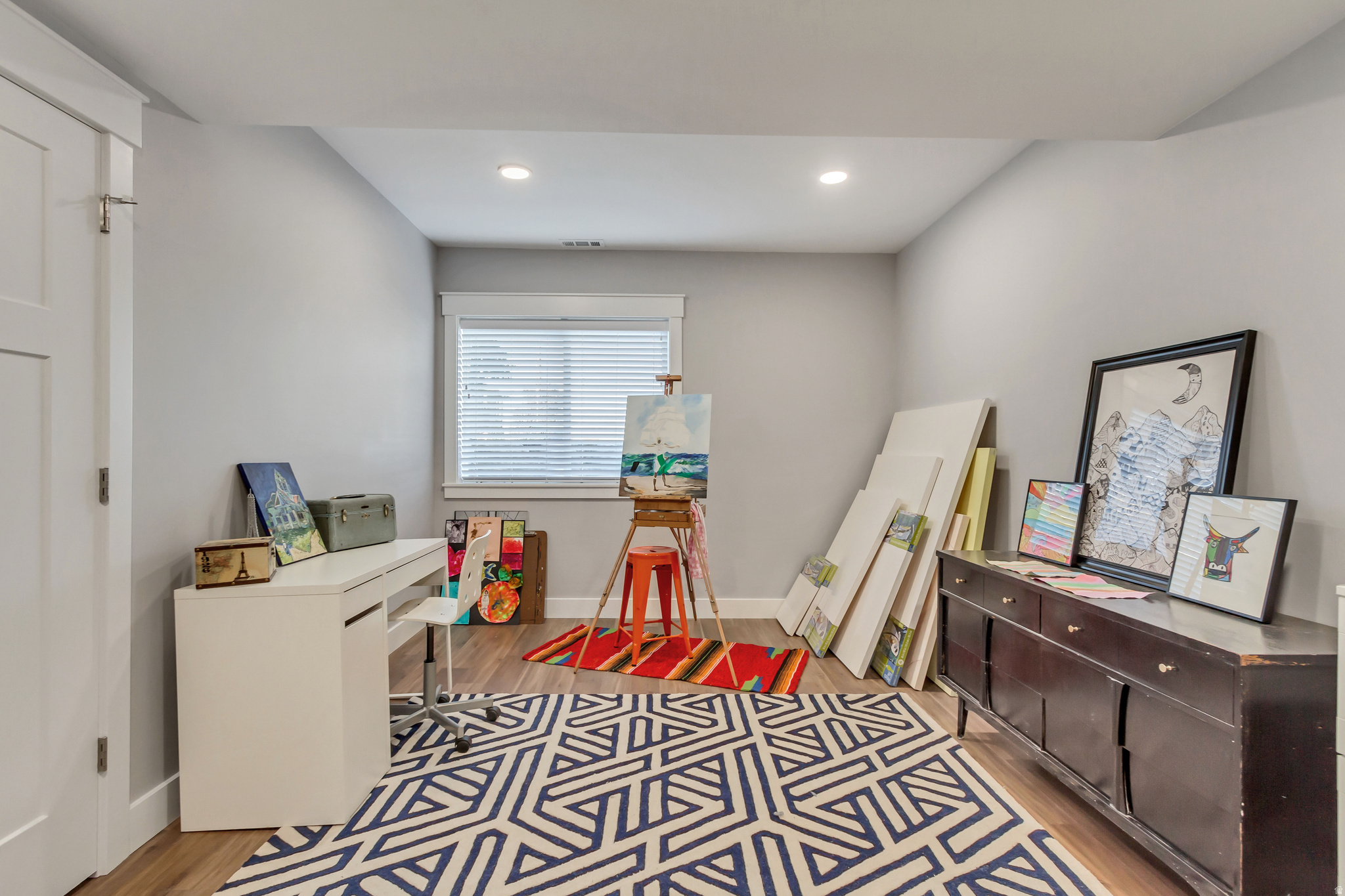 HUGHES ESTATES - Residential