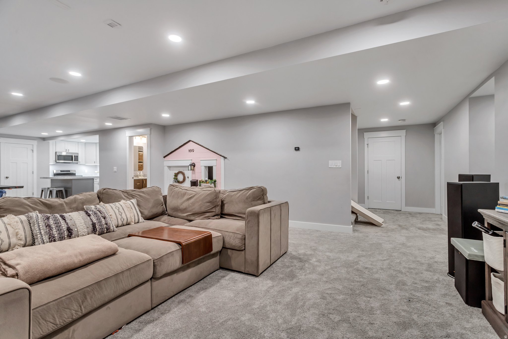 HUGHES ESTATES - Residential