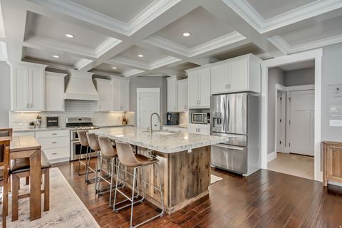 Tiny photo for 467 E ISLAND VIEW CIR N, Farmington, UT 84025 (MLS # 2152347)