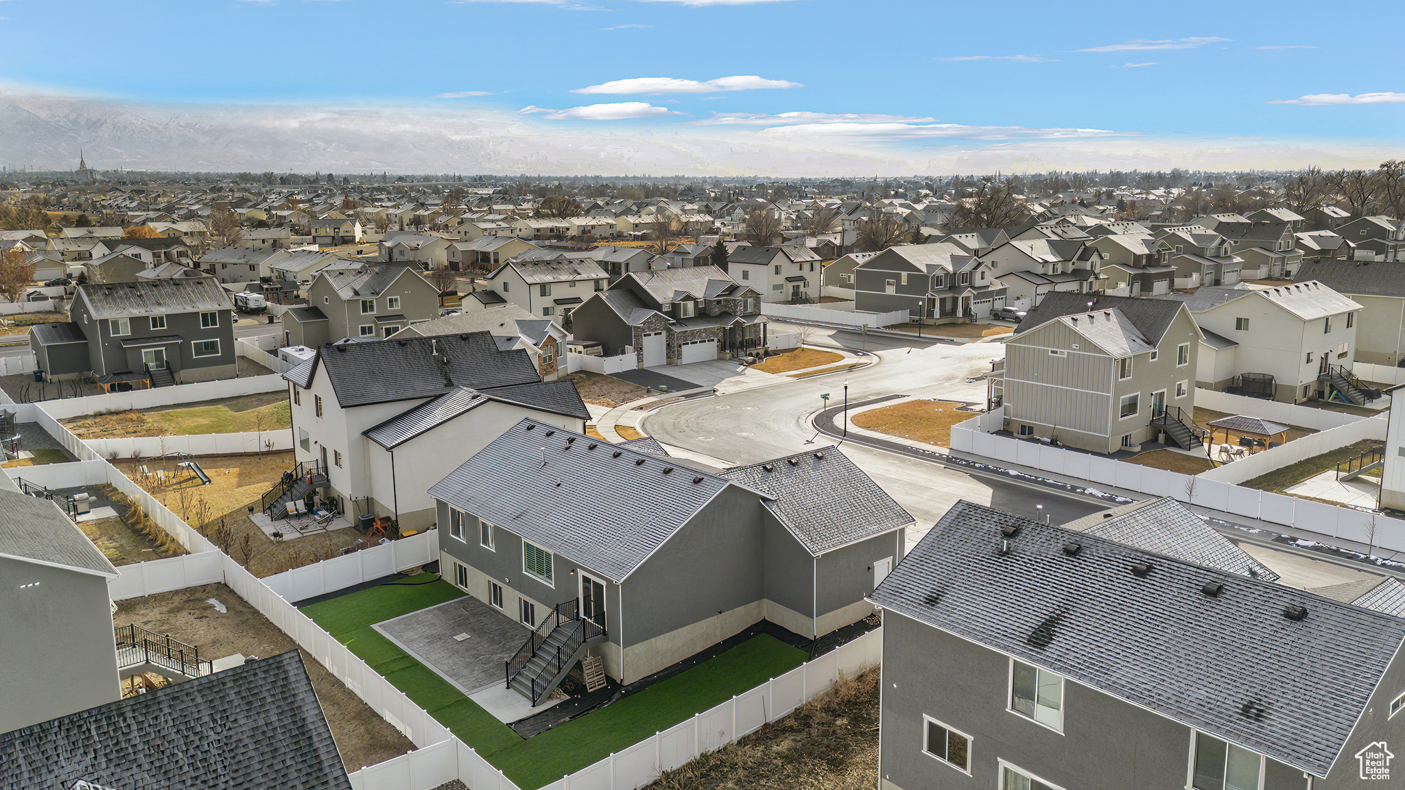 Syracuse, Utah 84075, United States, 3 Bedrooms Bedrooms, ,2 BathroomsBathrooms,Residential,Active,90445