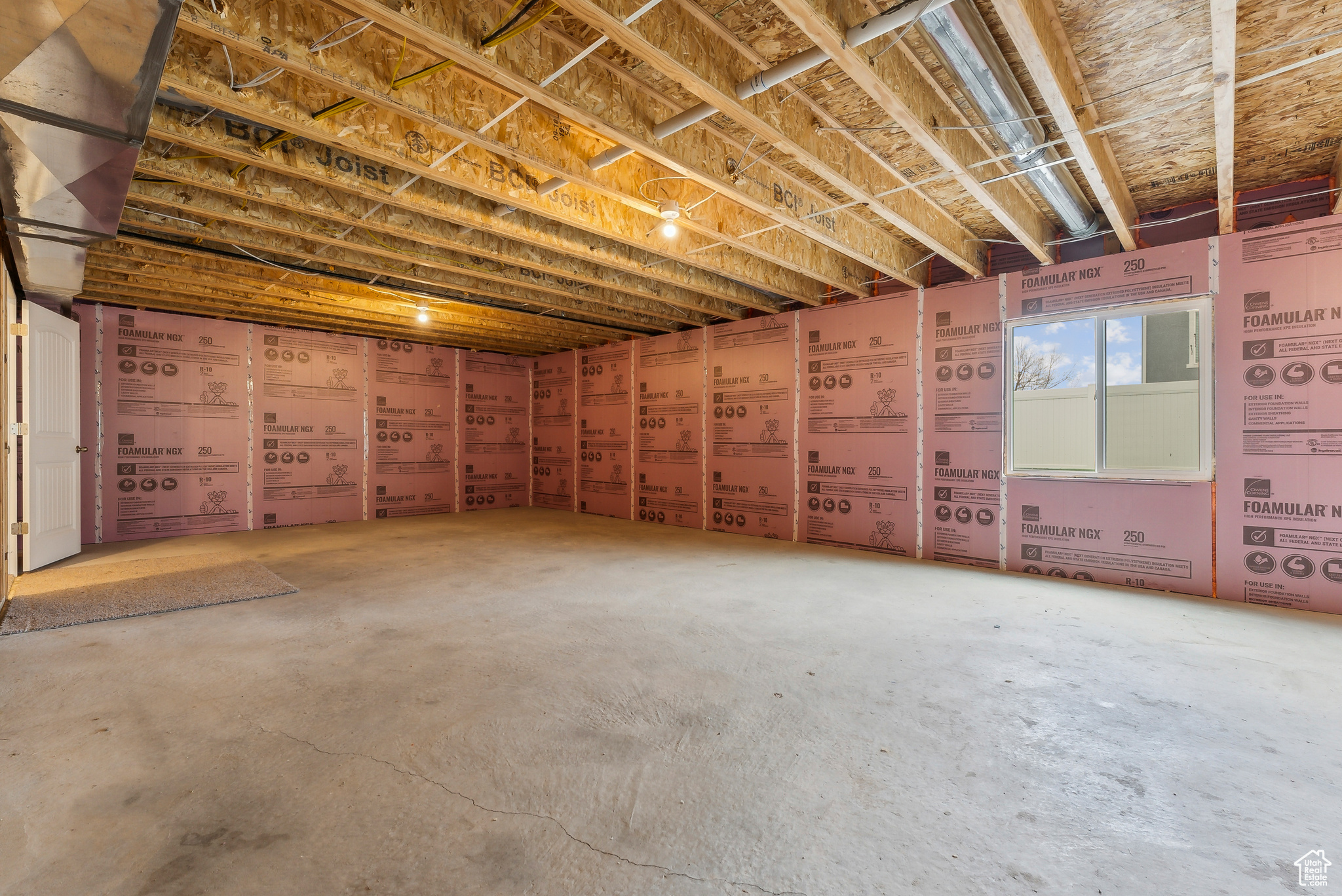 Syracuse, Utah 84075, United States, 3 Bedrooms Bedrooms, ,2 BathroomsBathrooms,Residential,Active,90445