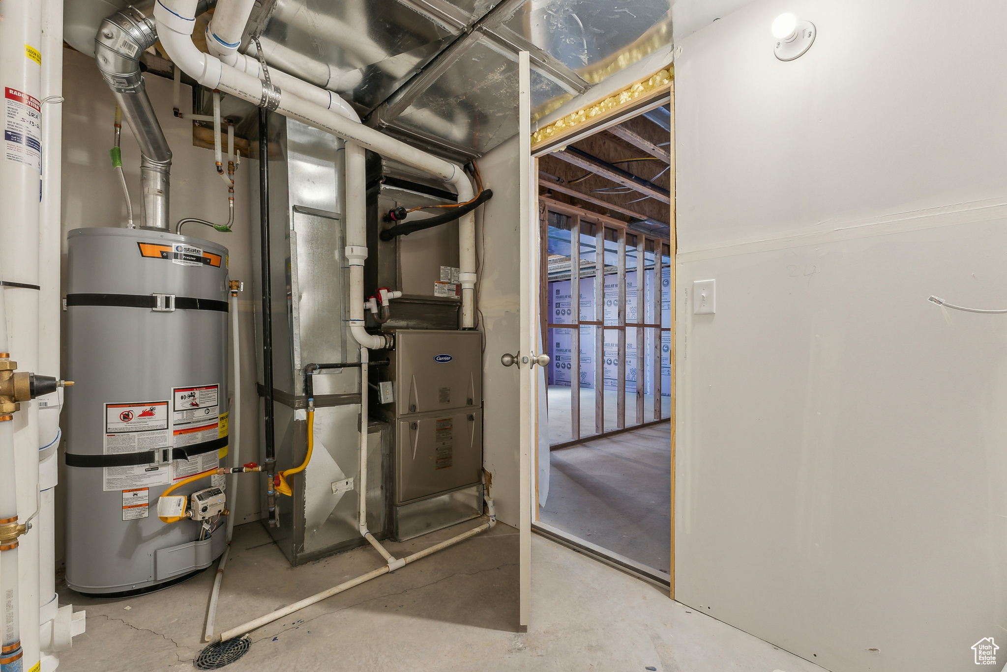 Syracuse, Utah 84075, United States, 3 Bedrooms Bedrooms, ,2 BathroomsBathrooms,Residential,Active,90445