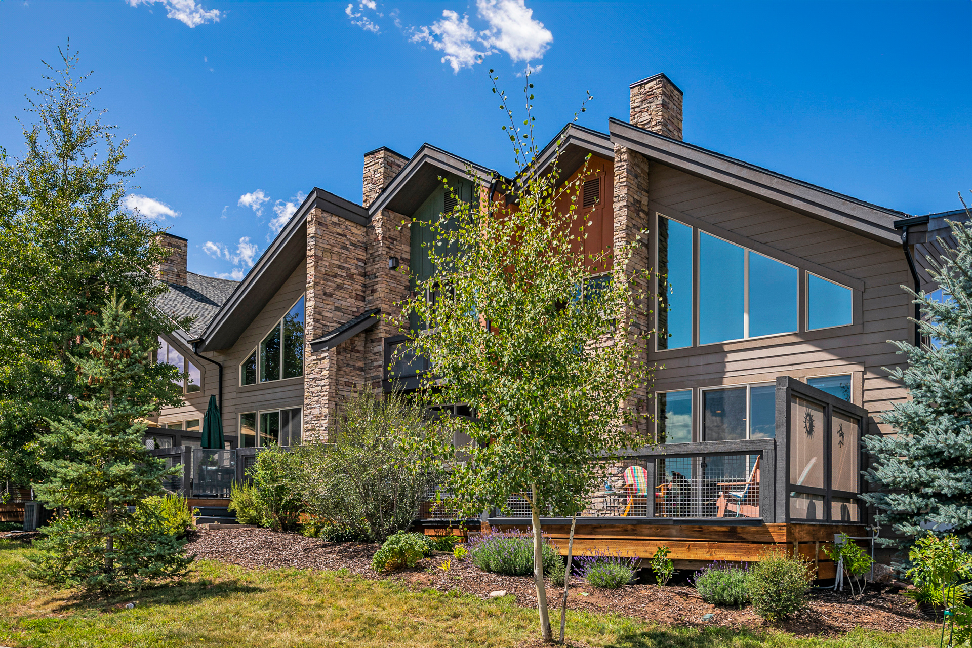 QUARRY VILLAGE CONDOMINIUMS - Residential