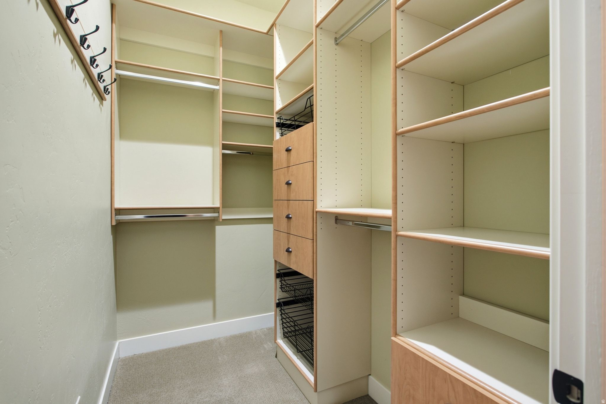 QUARRY VILLAGE CONDOMINIUMS - Residential