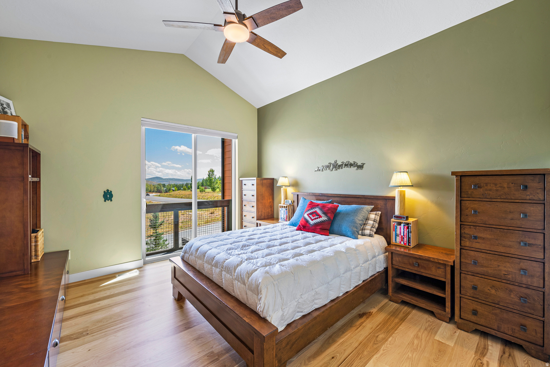 QUARRY VILLAGE CONDOMINIUMS - Residential