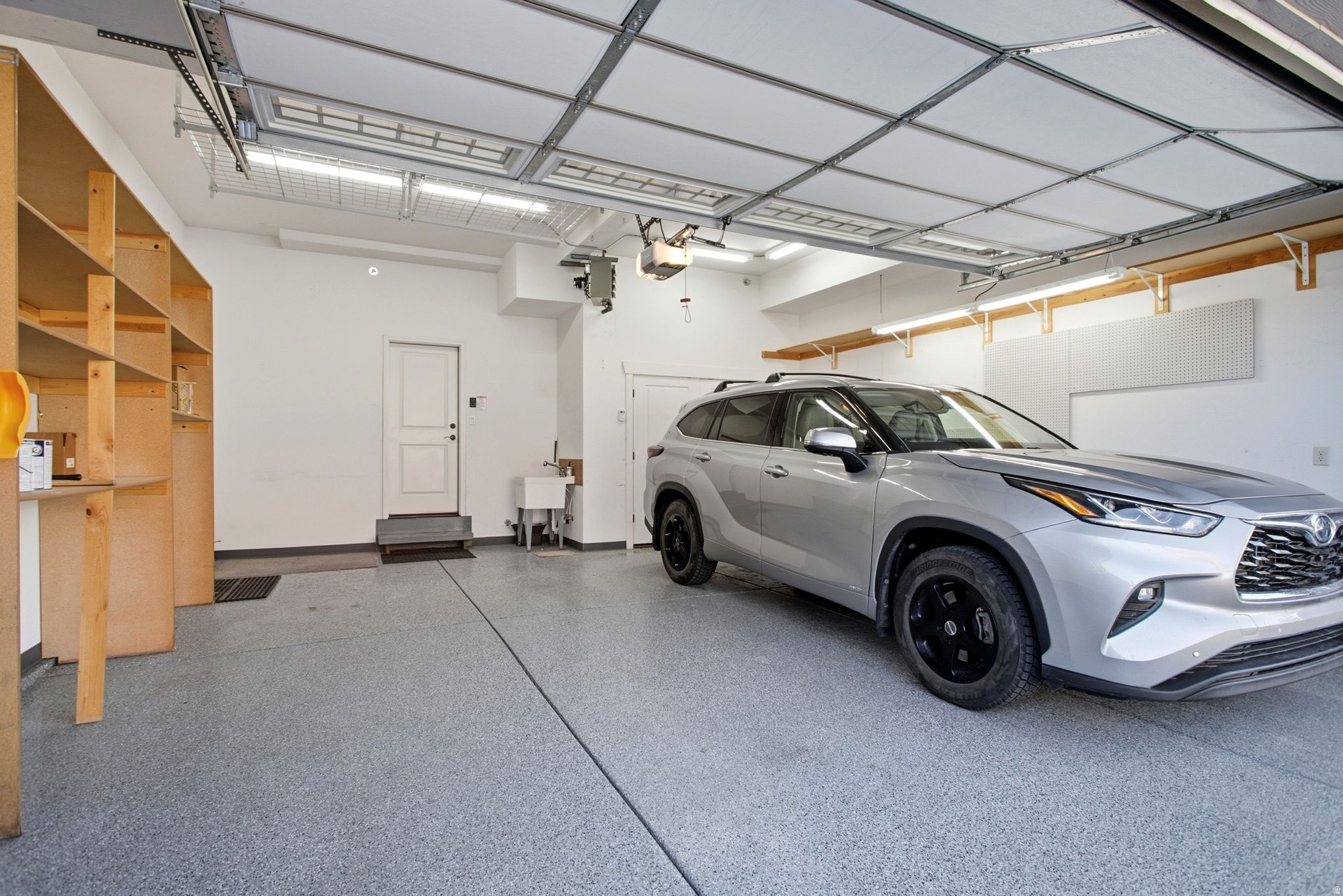 QUARRY VILLAGE CONDOMINIUMS - Residential