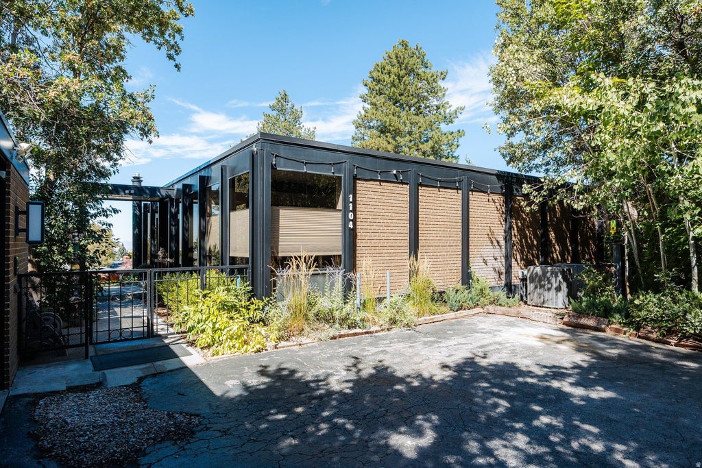 Photo of 1104 S MERCEDES WAY E, Salt Lake City, UT 84108 (MLS # 2185337)