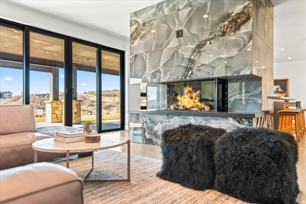 TUHAYE - Residential