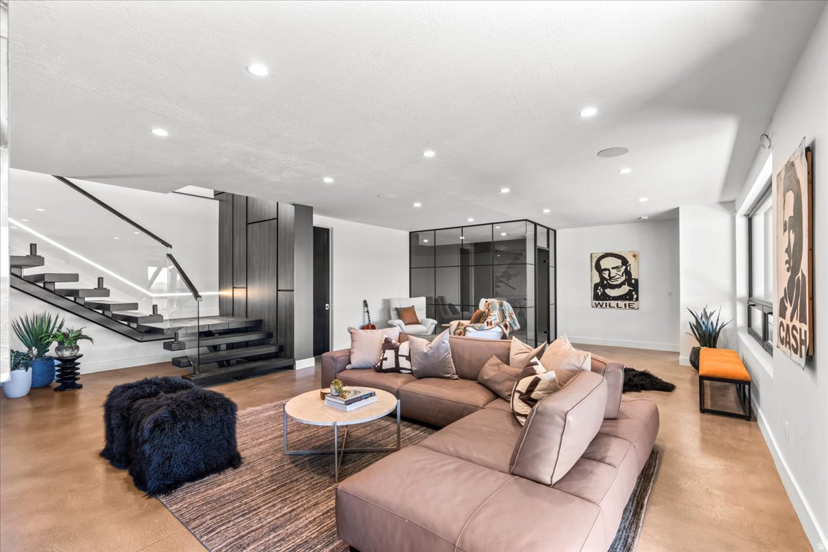 TUHAYE - Residential