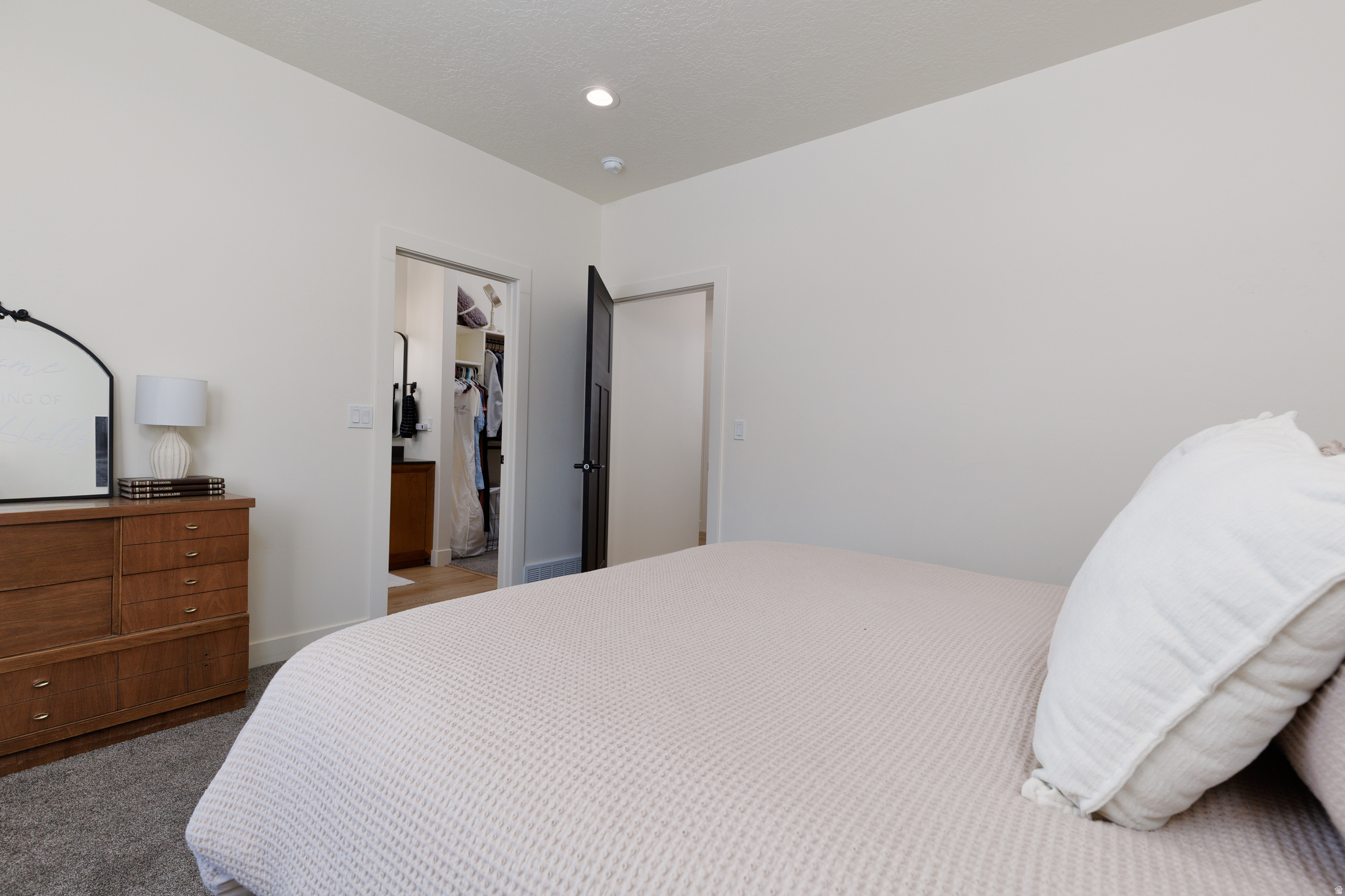 EASTSIDE ESTATES - Residential