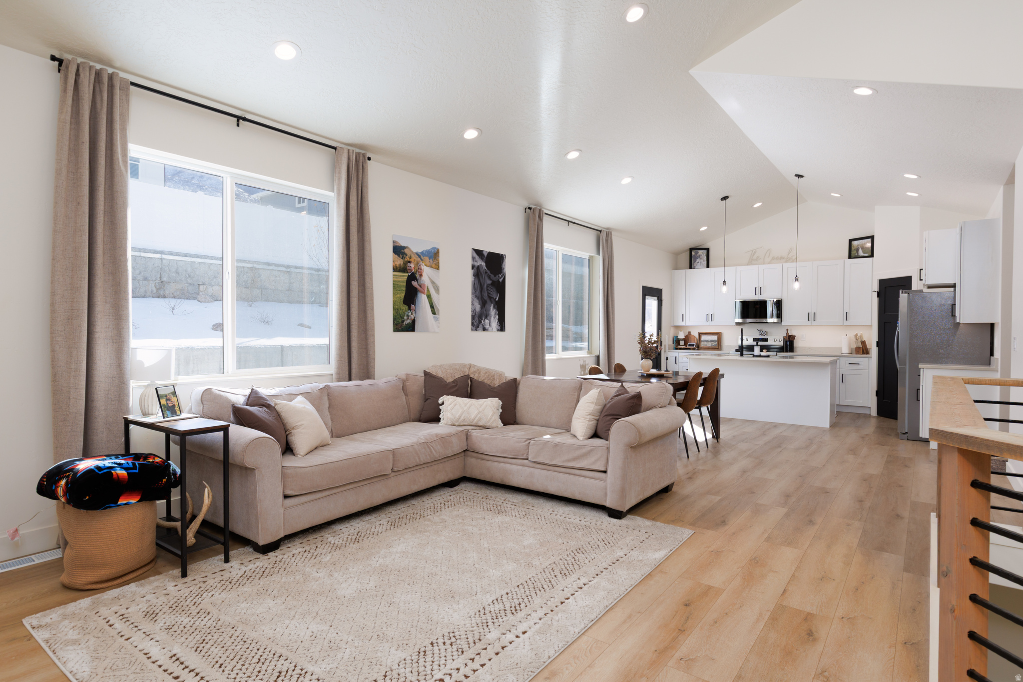 EASTSIDE ESTATES - Residential