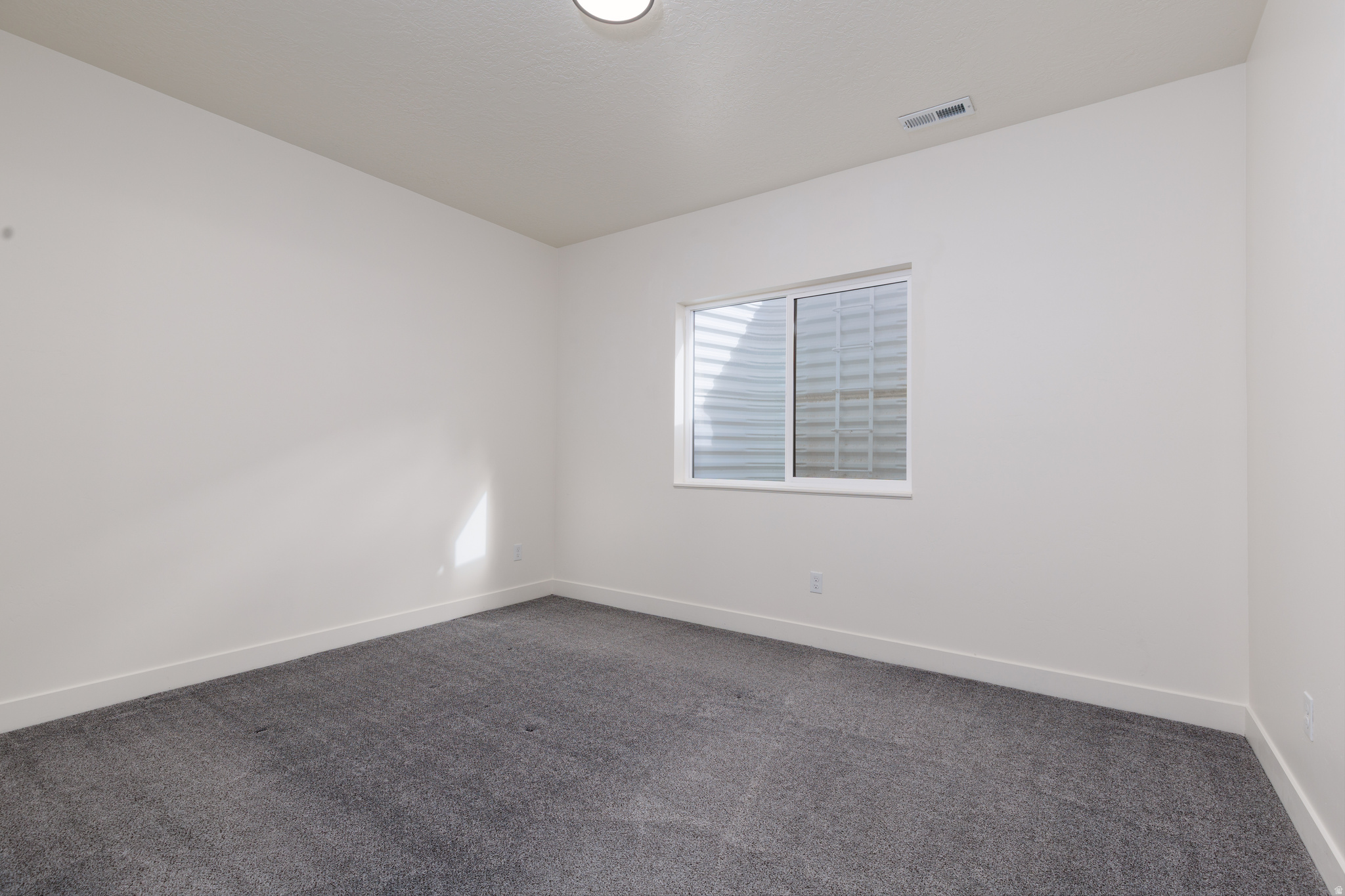 EASTSIDE ESTATES - Residential