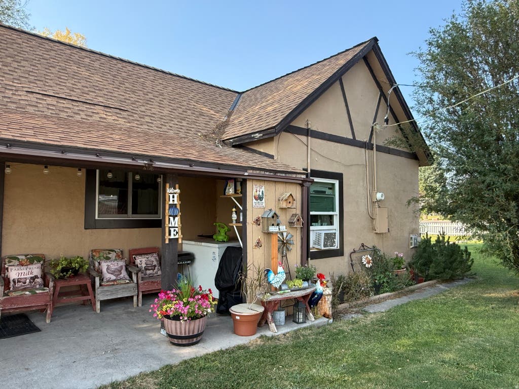 Photo of 379 MAIN ST, Georgetown, ID 83239 (MLS # 2176829)