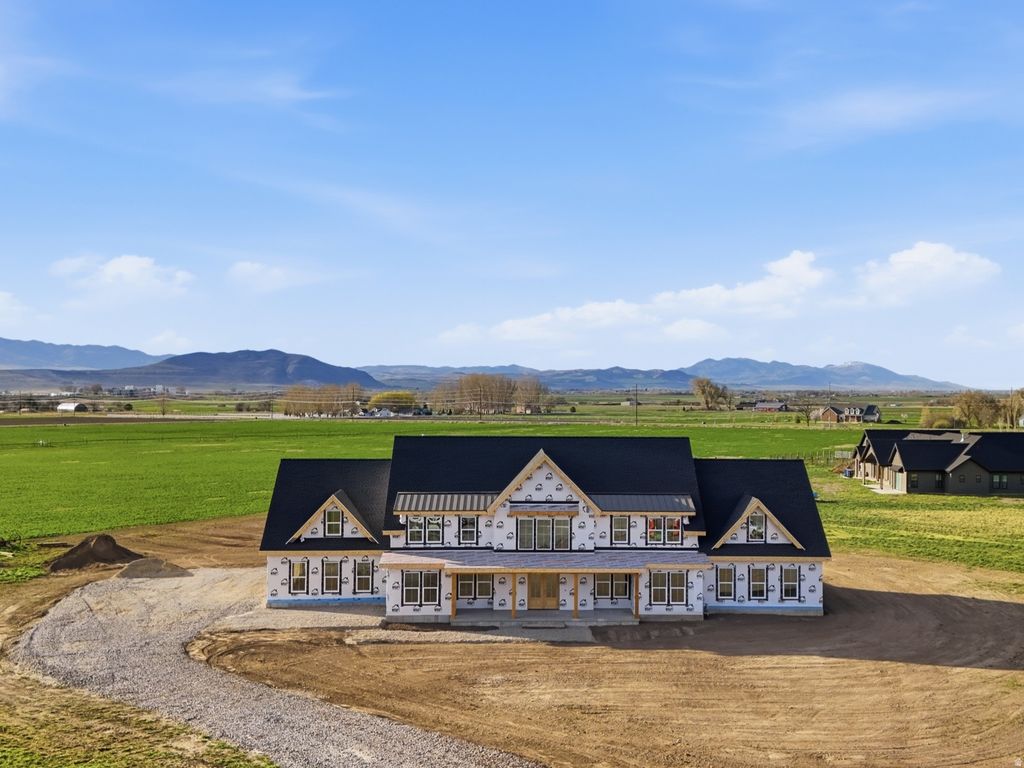 Photo of 983 W 5650 N, Smithfield, UT 84335 (MLS # 2148731)