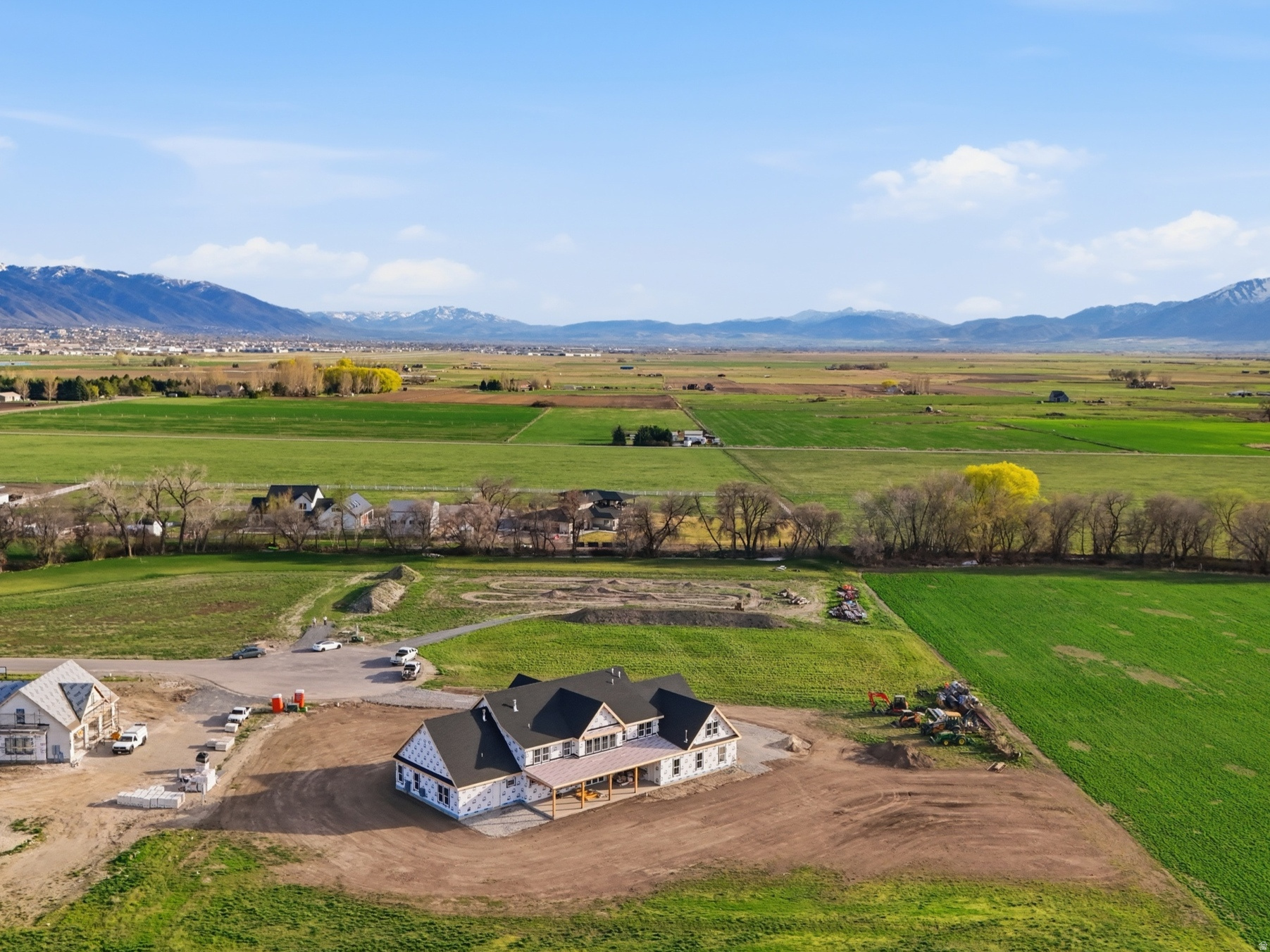 NORTH CREEKSIDE SUBDIVISION - Residential