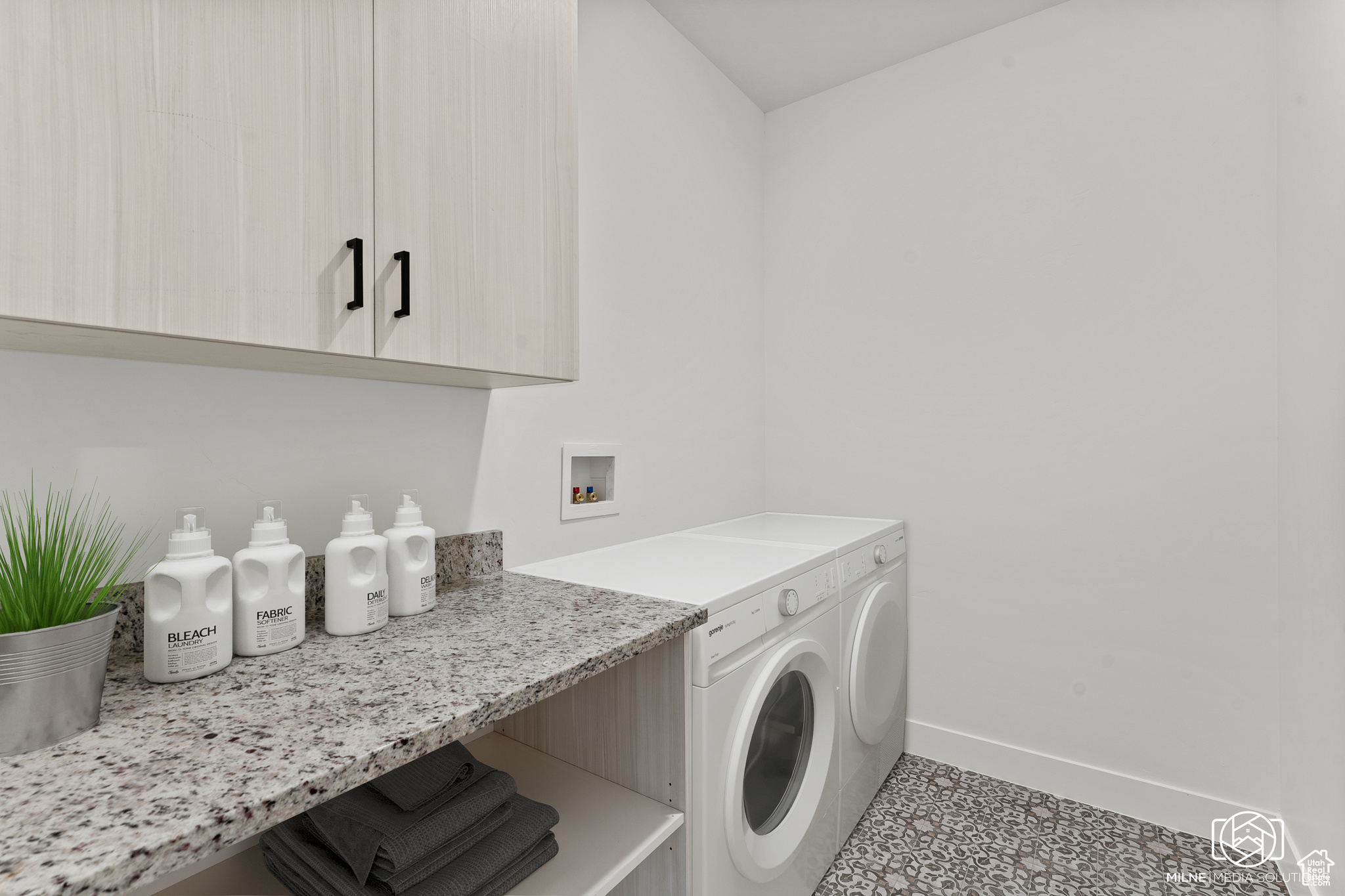 665 E 2015 #5E, Cedar City, Utah image 45