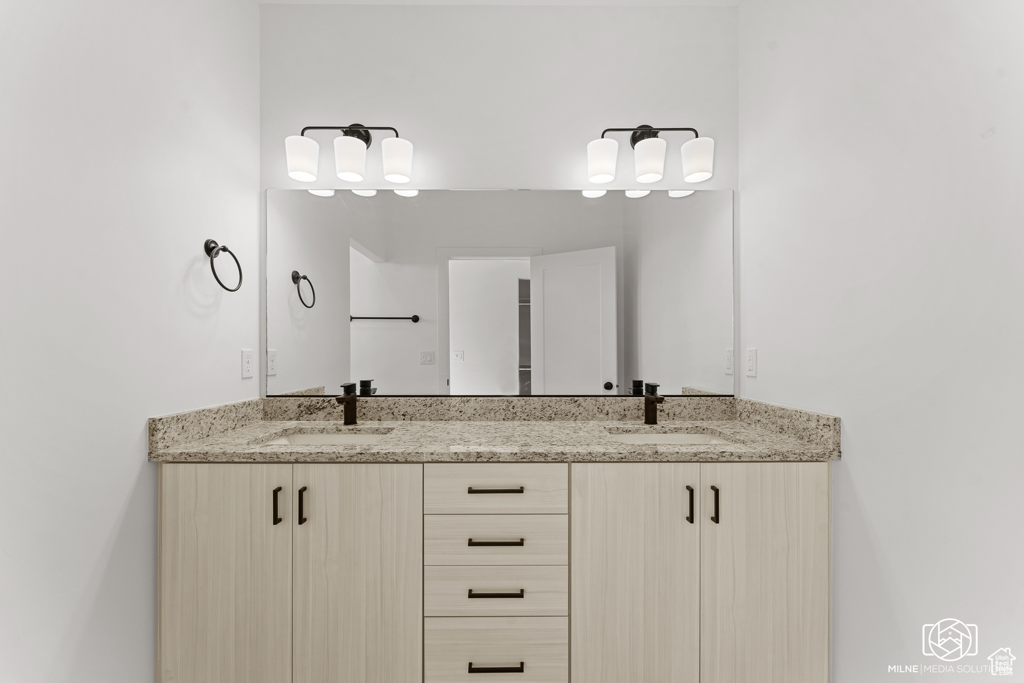 665 E 2015 #5E, Cedar City, Utah image 41