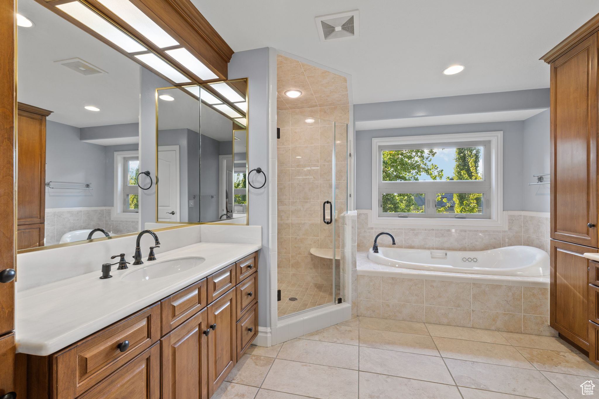 LAKEVIEW RIDGE - Residential