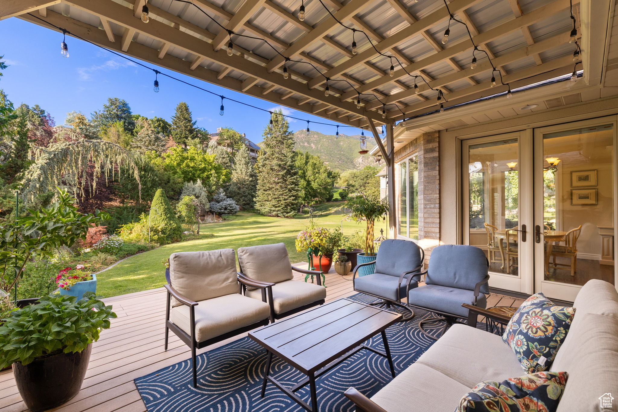 LAKEVIEW RIDGE - Residential
