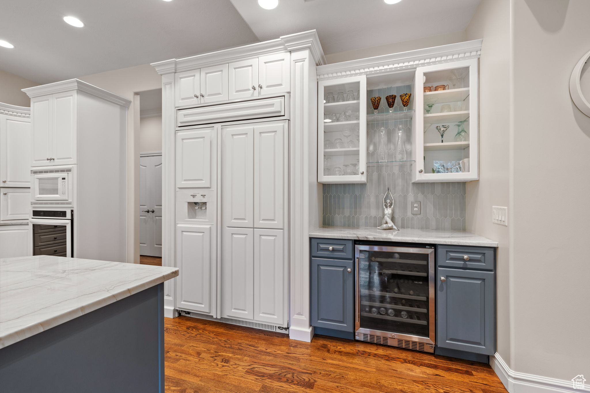 LAKEVIEW RIDGE - Residential