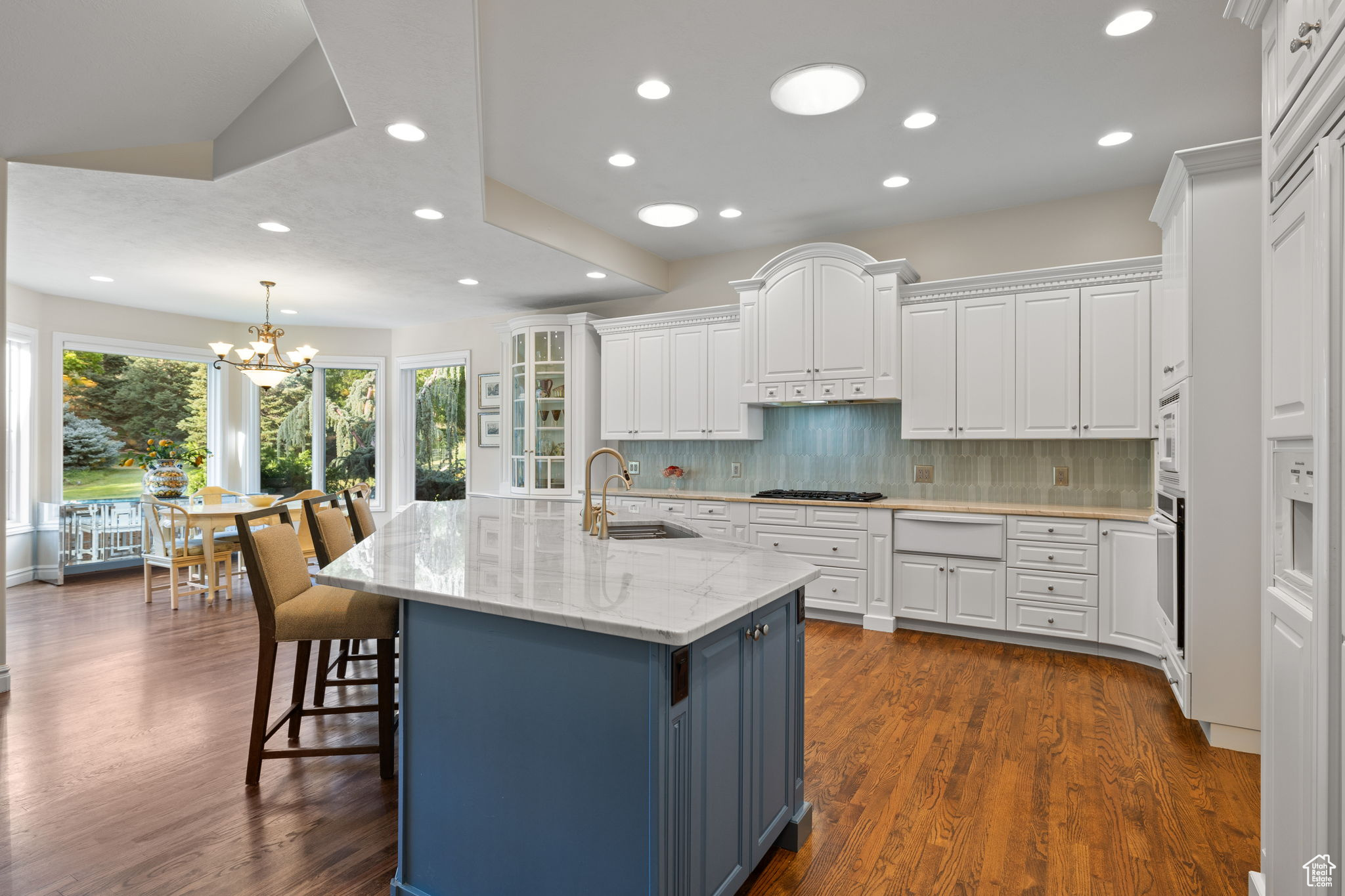 LAKEVIEW RIDGE - Residential