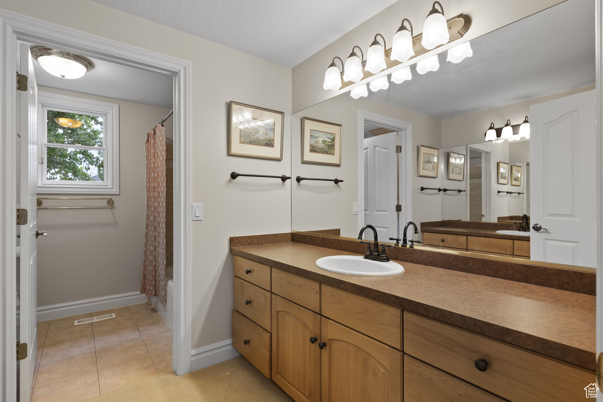 LAKEVIEW RIDGE - Residential