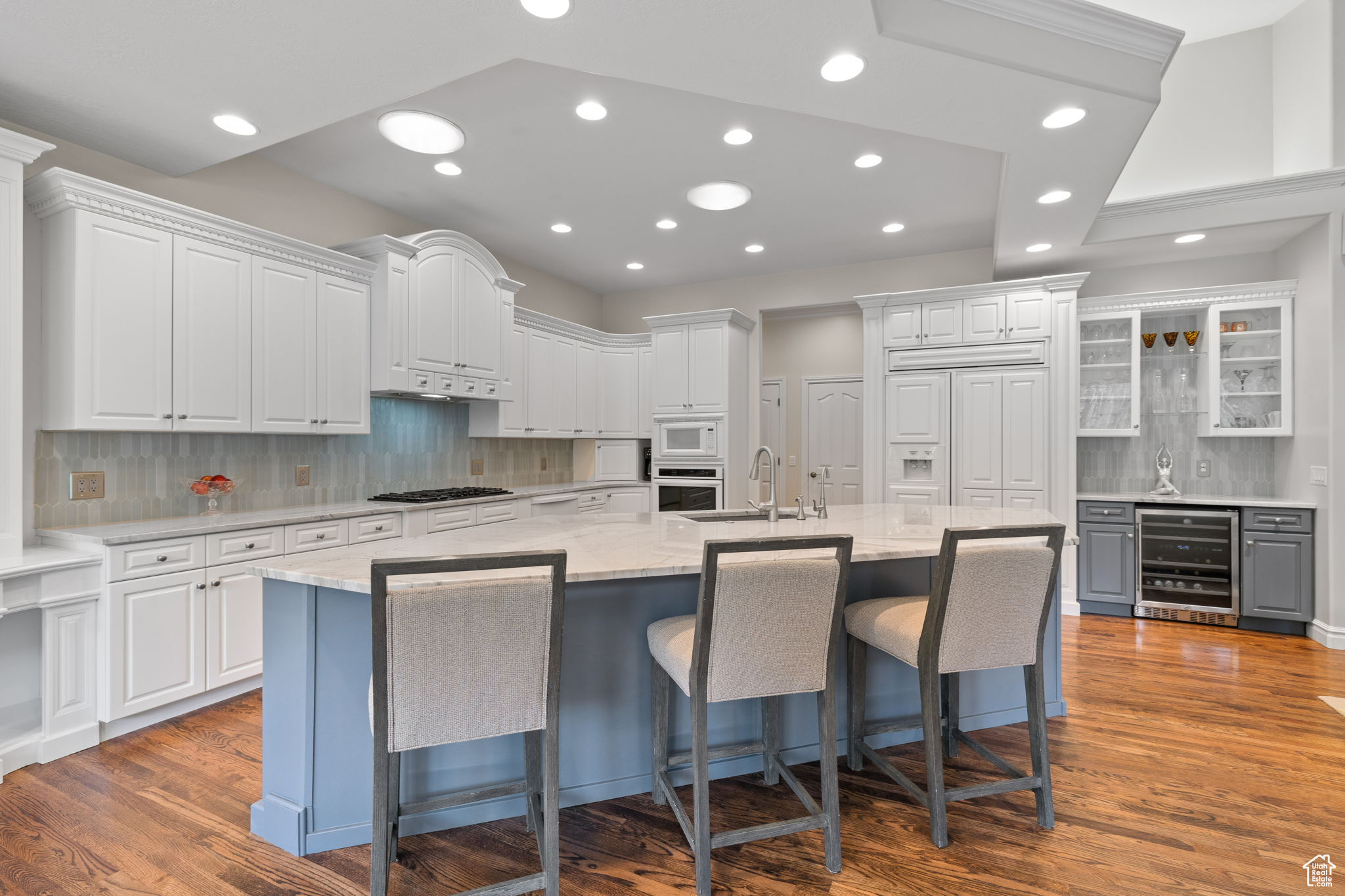 LAKEVIEW RIDGE - Residential
