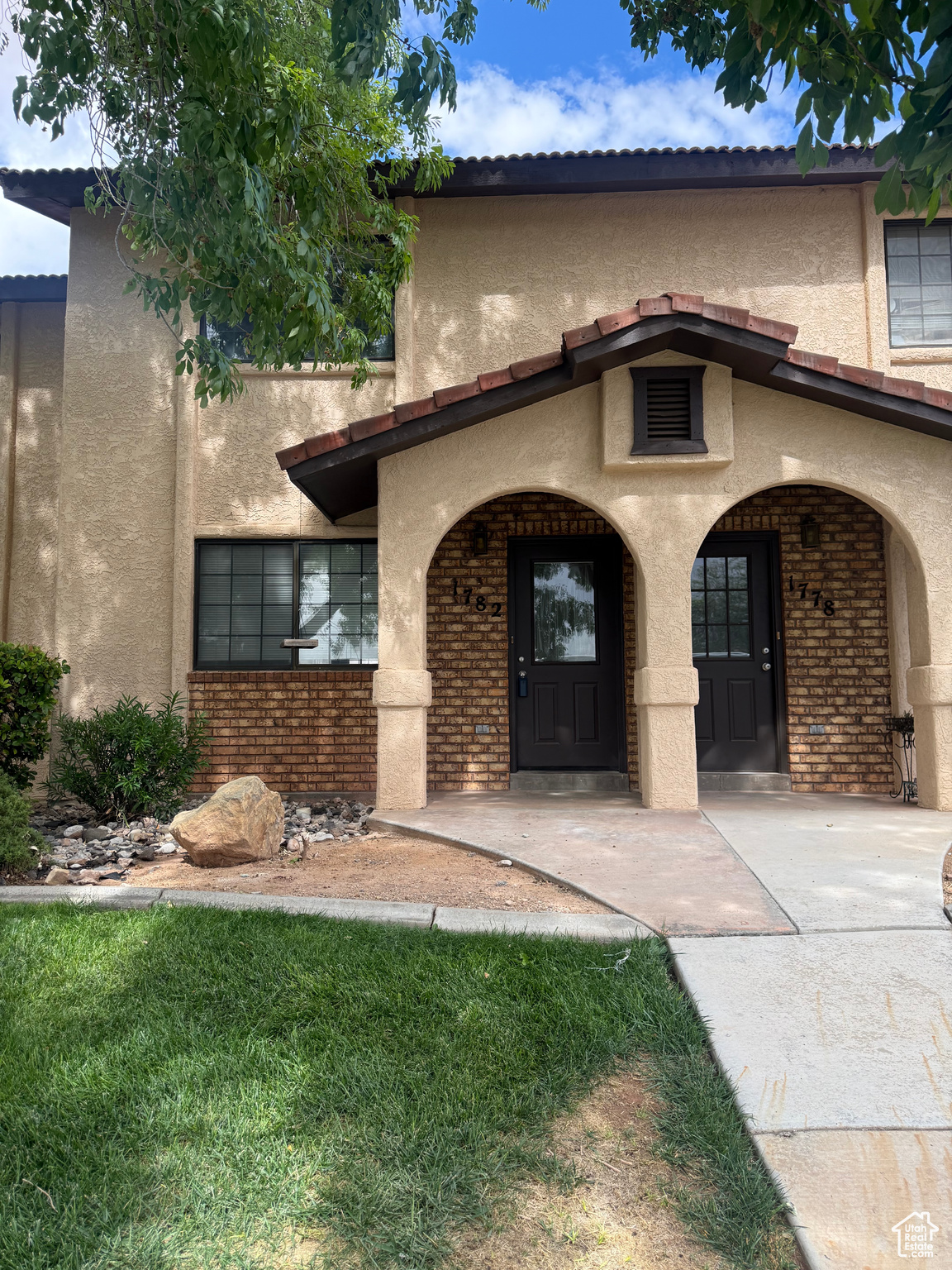 COLOR VIEW TH 5 - Residential