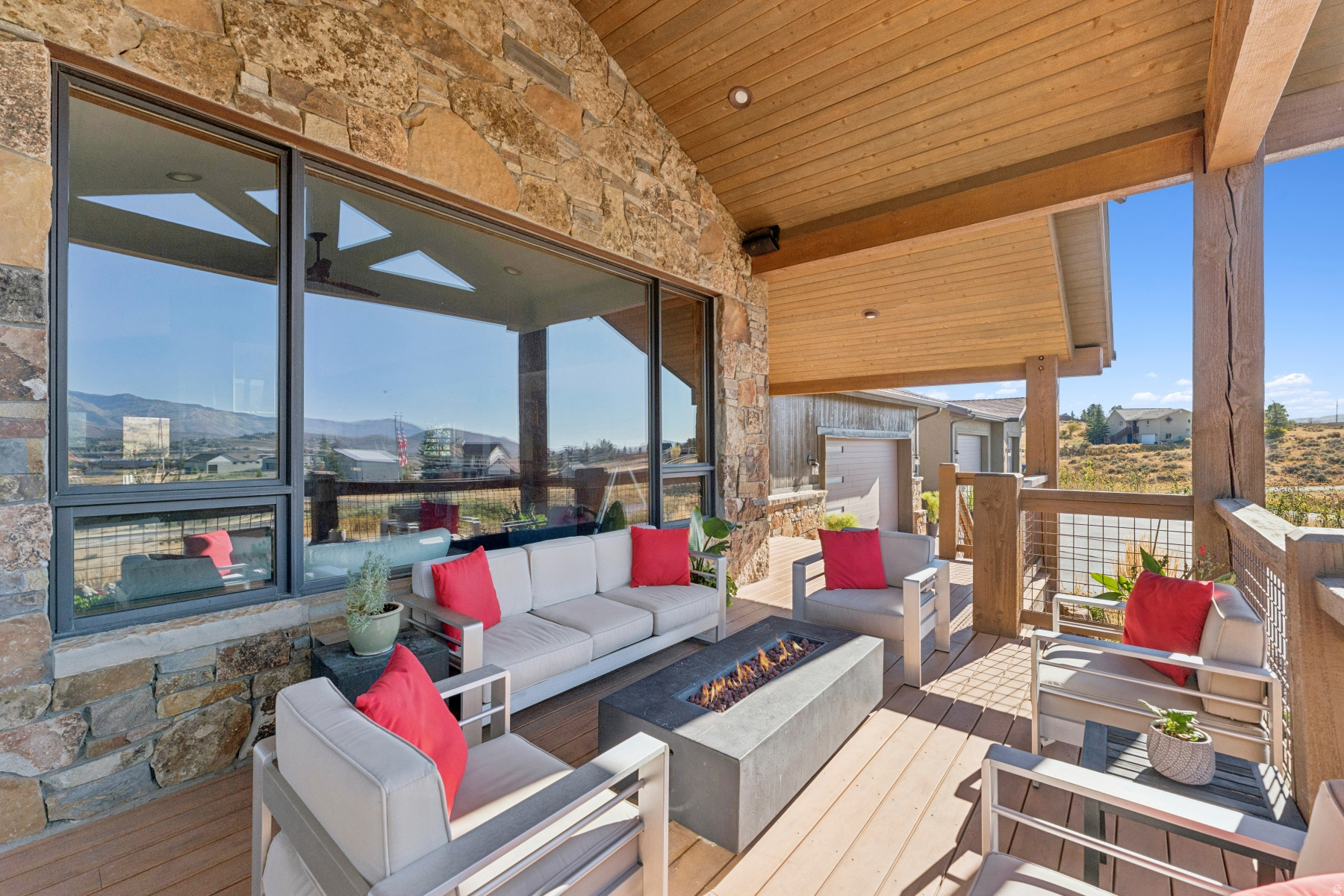 SILVER CREEK - Residential