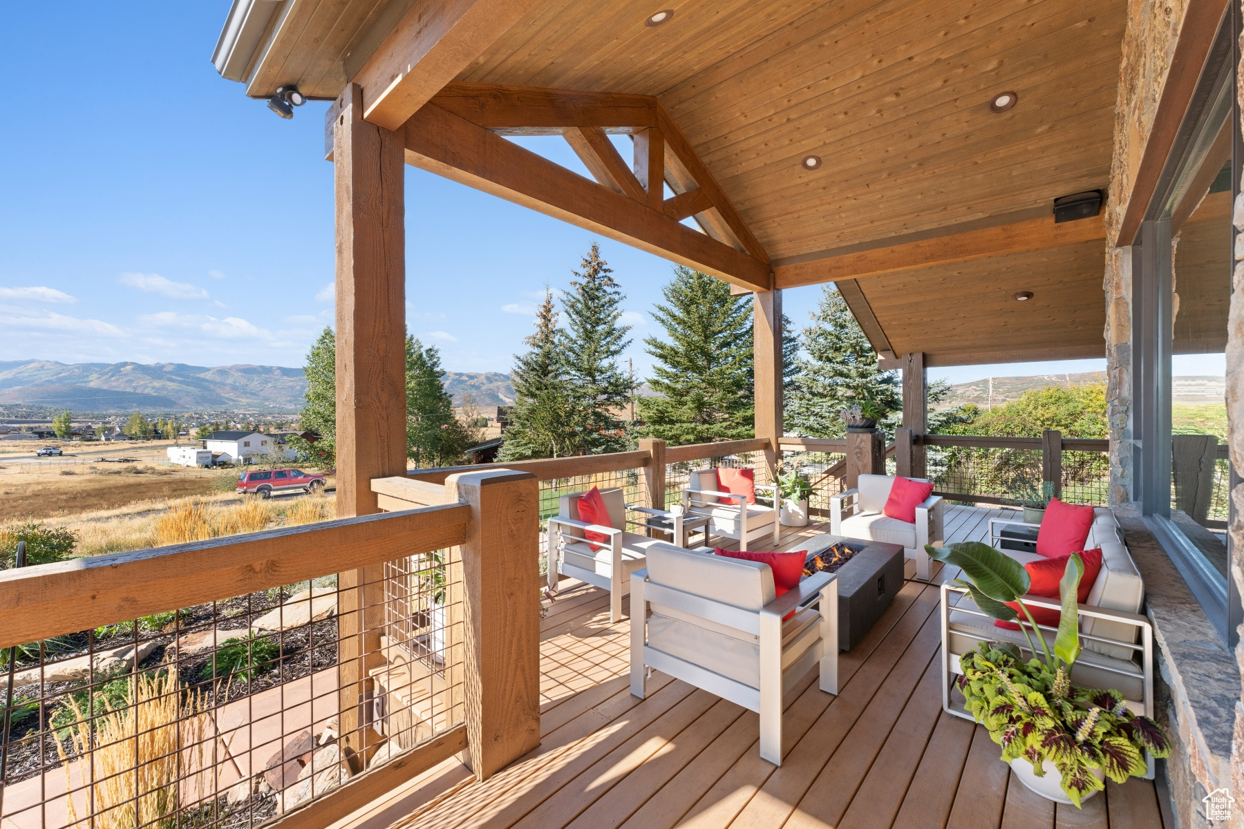 SILVER CREEK - Residential