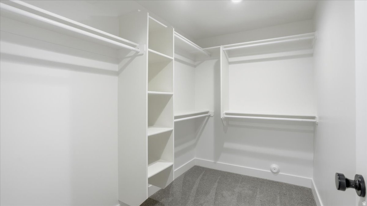 PHEASANT RUN - Residential