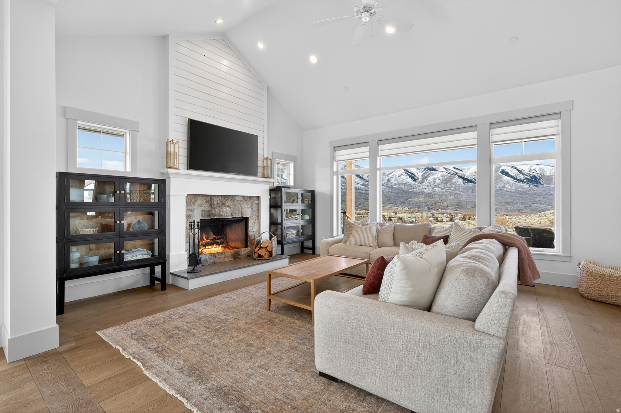 DRAPER VIEW - Residential