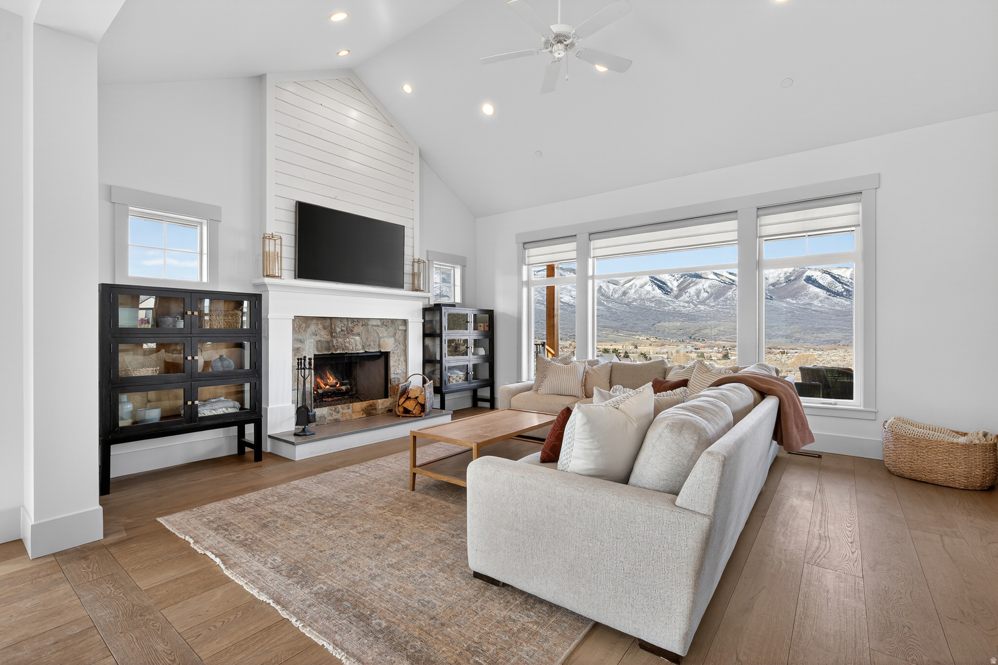 DRAPER VIEW - Residential