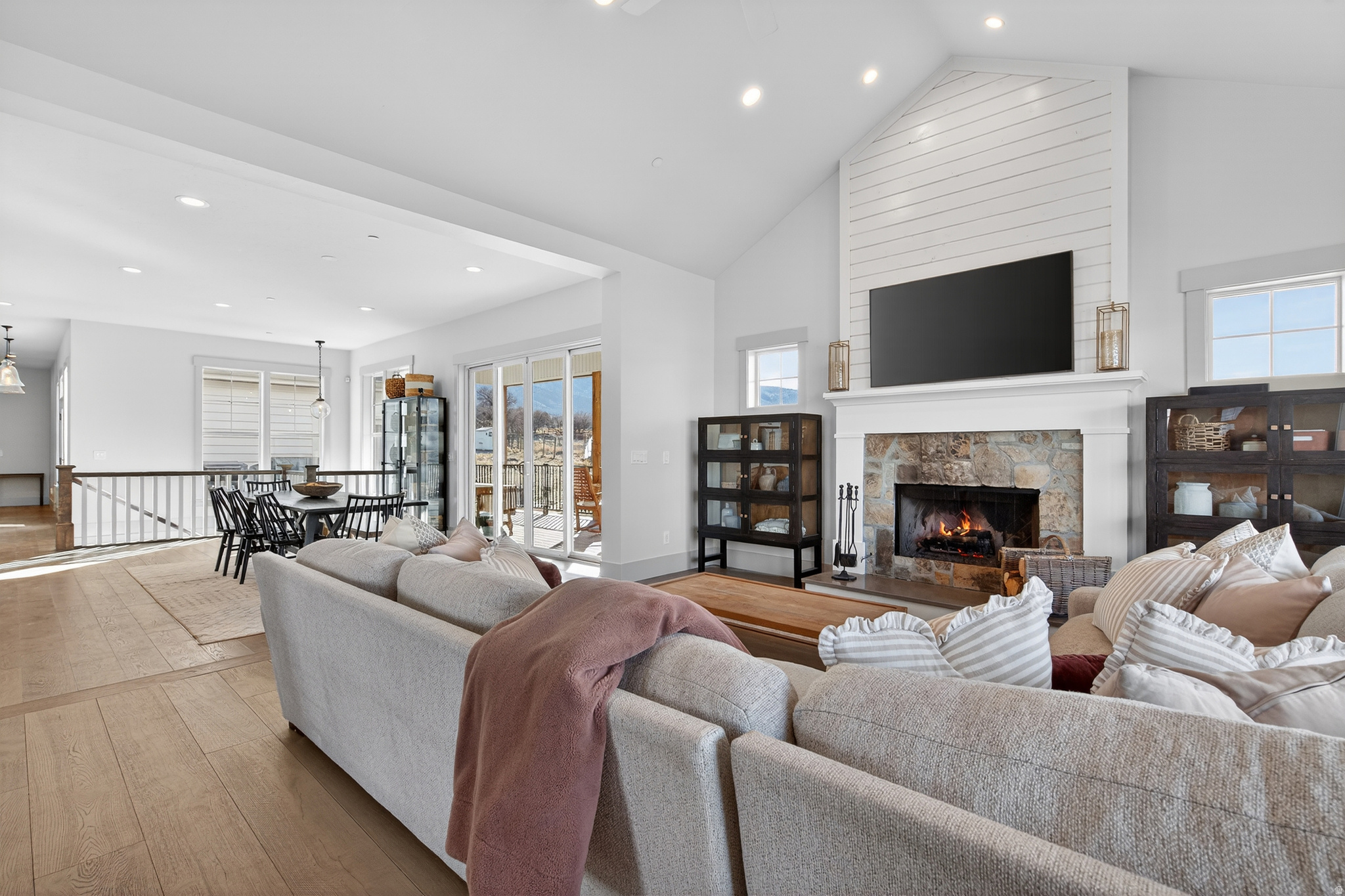 DRAPER VIEW - Residential