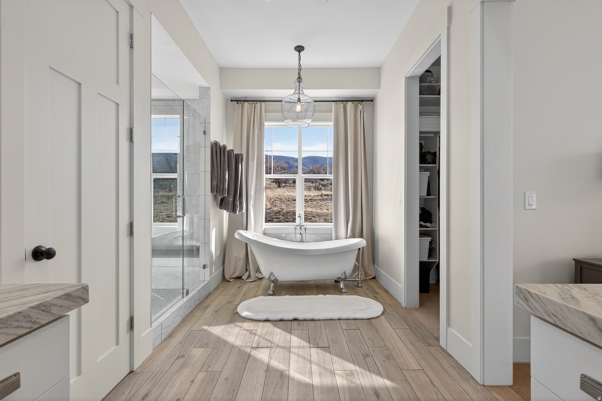 DRAPER VIEW - Residential