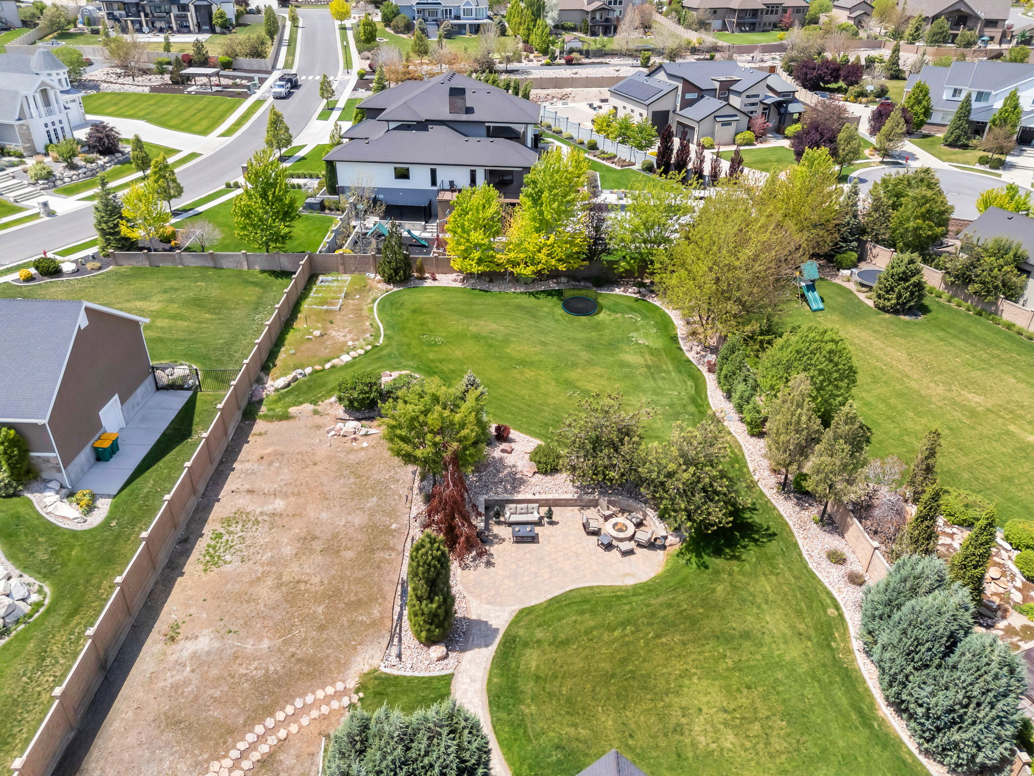 FALLS AT BOULDEN RID - Residential
